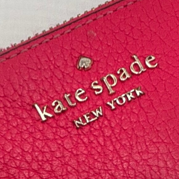 Kate Spade Leather Bifold Wallet Pink - Zipper Defect (Missing Pull Tab) - Picture 3 of 9